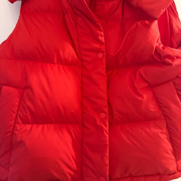 Lululemon Red Wunder Puff Vest - Picture 4 of 7